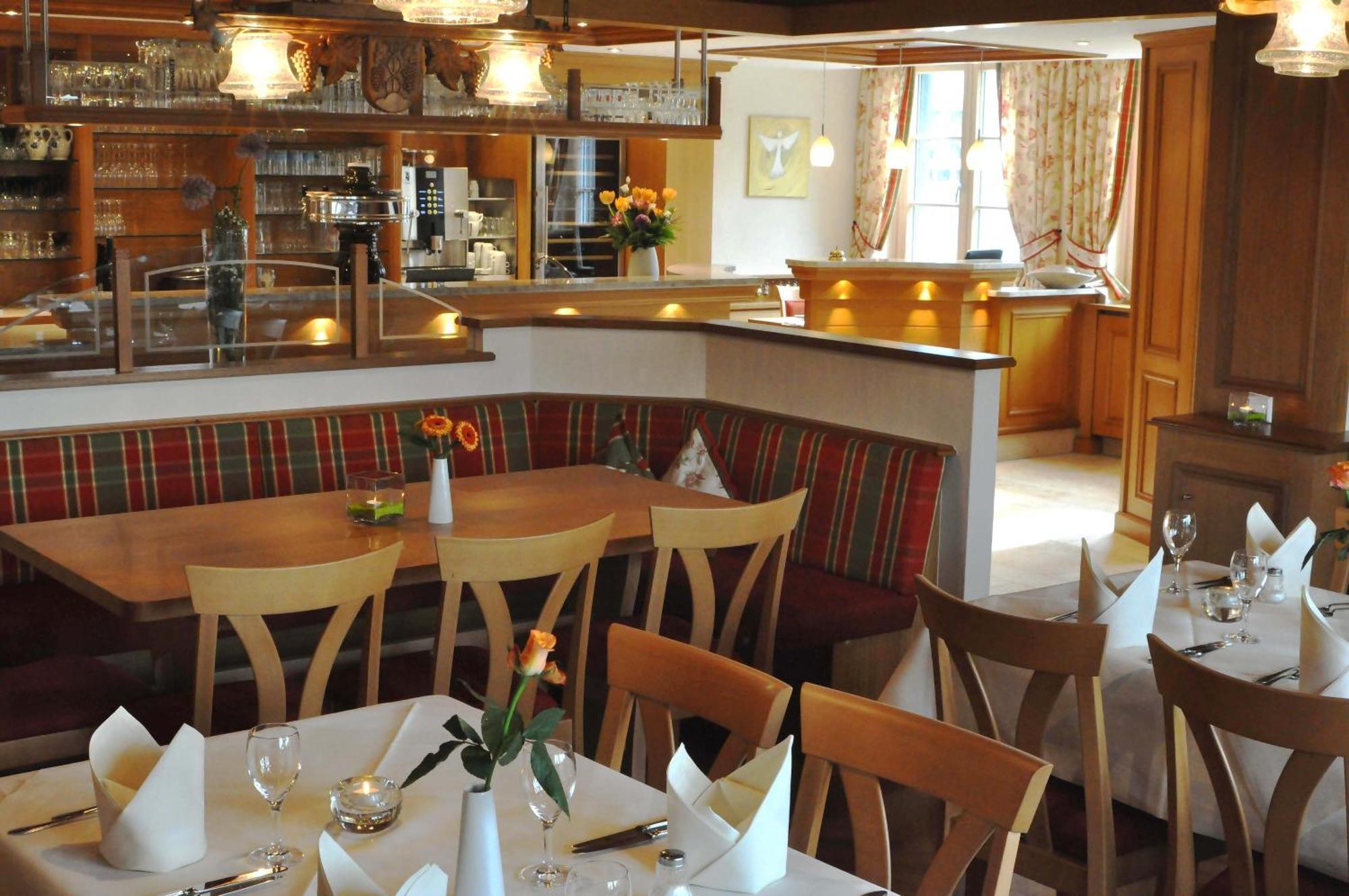 Hotel Gasthof Engel อัพเพนไวอาร์ ภายนอก รูปภาพ